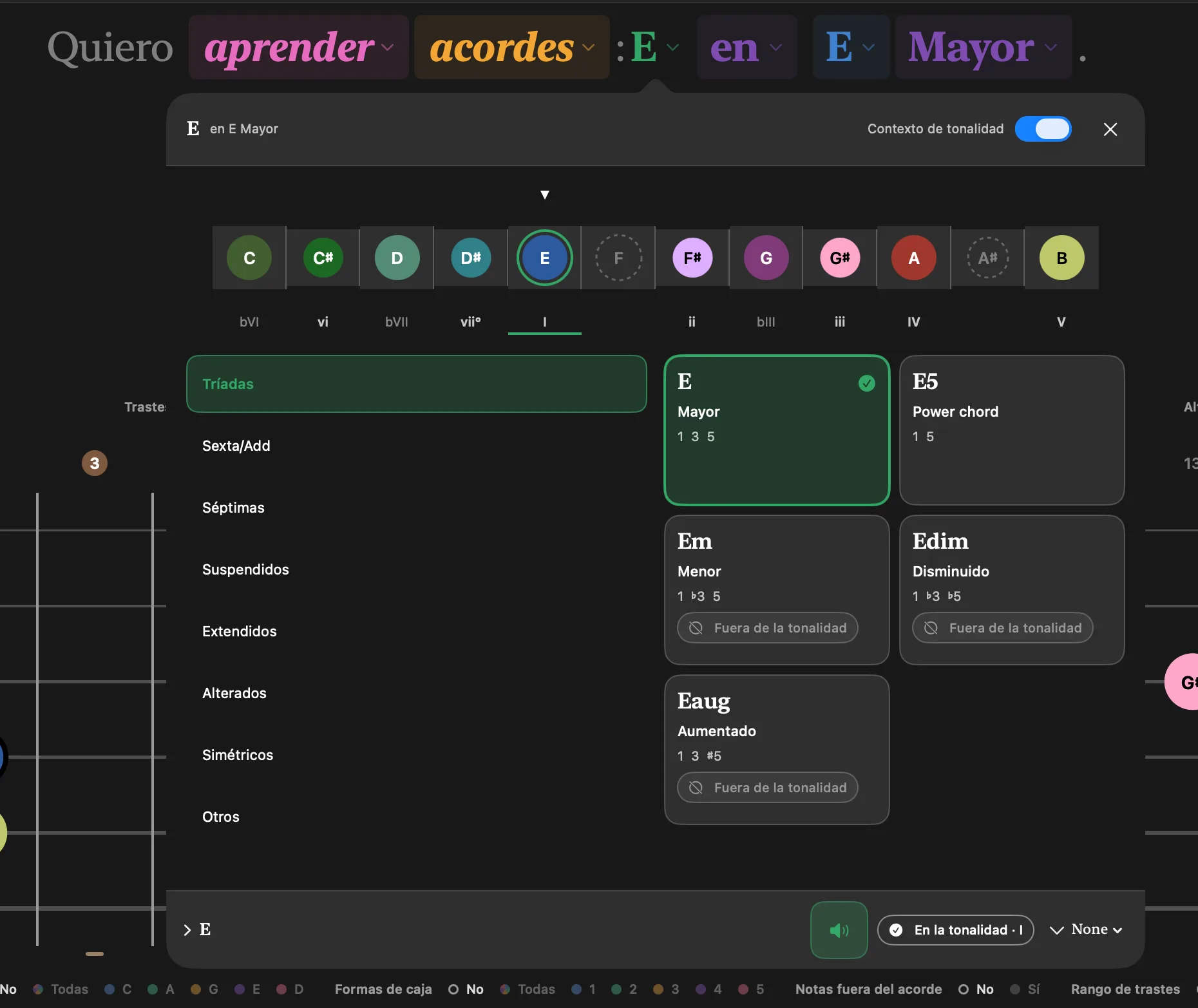 El Atlas de acordes abierto sobre el diapasón en E mayor, con la tira de fundamentales arriba, las familias de cualidades debajo y cada acorde de la tonalidad con su número romano.